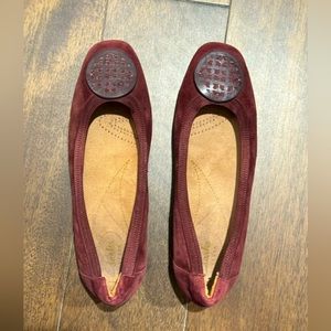 Clarks suede comfort flats